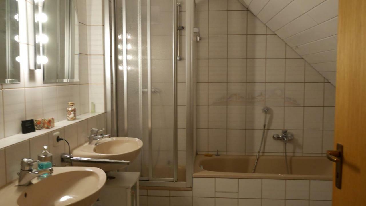 Ruhiges Zimmer Naehe Nuernberg Messe Mit Wallbox Kültér fotó